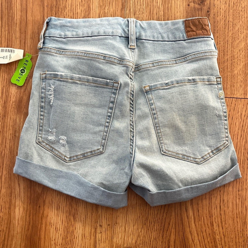 Aeropostale High Rise Curvy Midi 3” Light Blue Distressed Women Shorts Stretchy - Picture 5 of 5